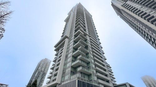 2208-13350 Central Avenue  Surrey, BC V3T 0S1