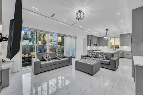 14138 75A Avenue, Surrey, BC 