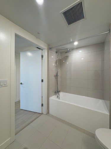 604-13675 107A Avenue, Surrey, BC 