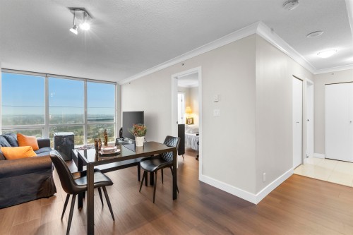 3001-13618 100 Avenue, Surrey, BC 