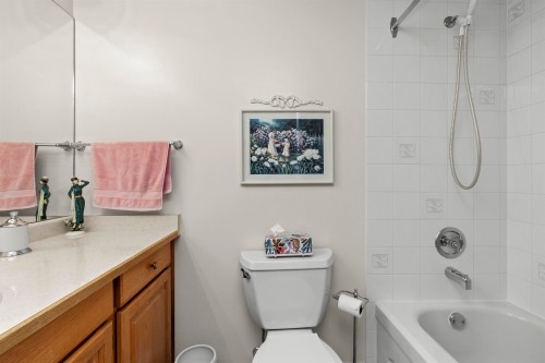 246-2451 Gladwin Road, Abbotsford, BC 