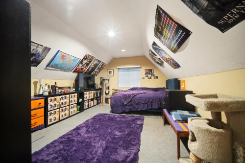 18592 62 Avenue, Surrey, BC 