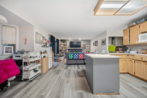 18592 62 Avenue, Surrey, BC 