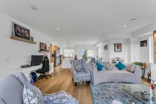 1-12585 104A Avenue, Surrey, BC 