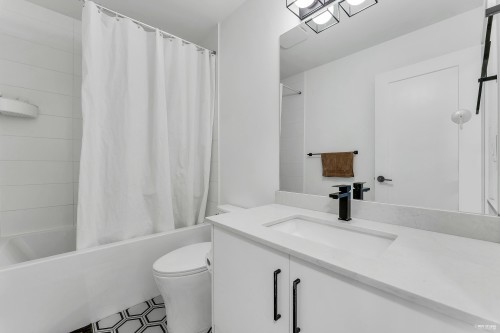 1-12585 104A Avenue, Surrey, BC 