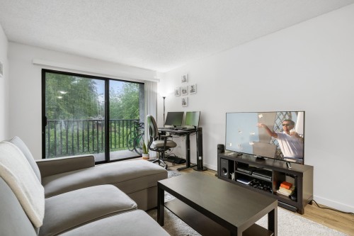 311-9952 149 Street, Surrey, BC 