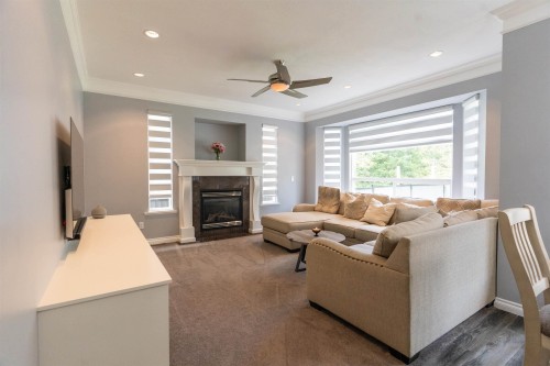 14135 90A Avenue, Surrey, BC 