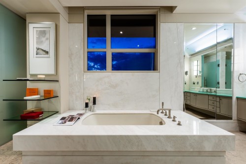 Ph801-1551 Foster Street, White Rock, BC 