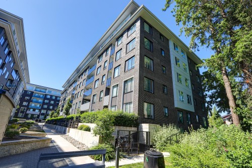 610-15858 Fraser Highway, Surrey, BC 