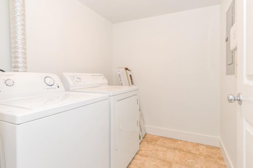 310-33255 Old Yale Road, Abbotsford, BC 