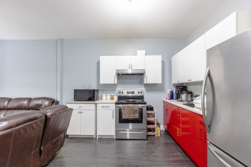 8298 151A Street, Surrey, BC 