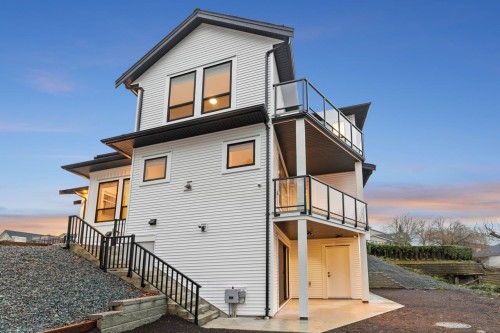 1-35133 Christina Place, Abbotsford, BC 