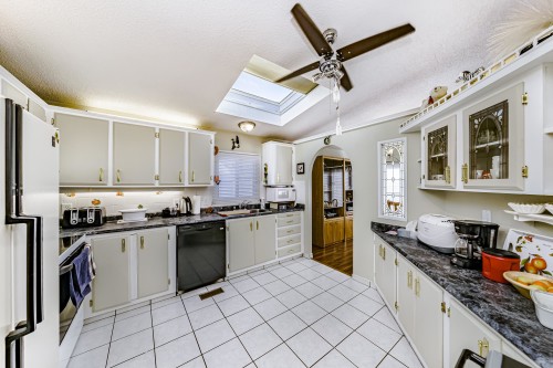 14-13507 81 Avenue, Surrey, BC 