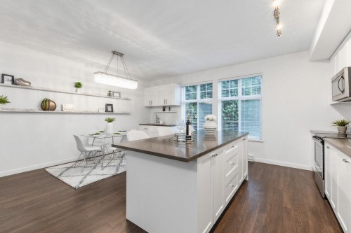 14-10433 158 Street, Surrey, BC 