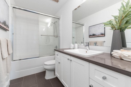 14-10433 158 Street, Surrey, BC 