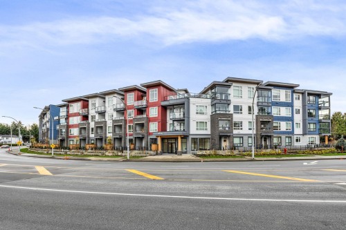 325-13788 76 Avenue, Surrey, BC 
