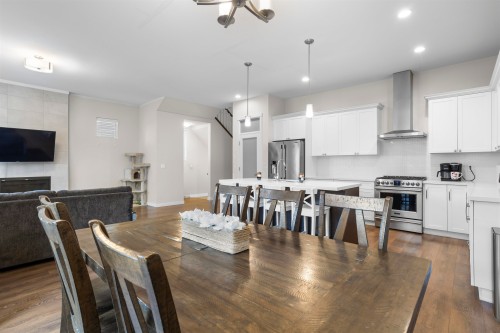 27557 27A Avenue, Langley, BC 