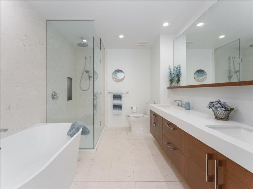 Ph1-1439 George Street, White Rock, BC 