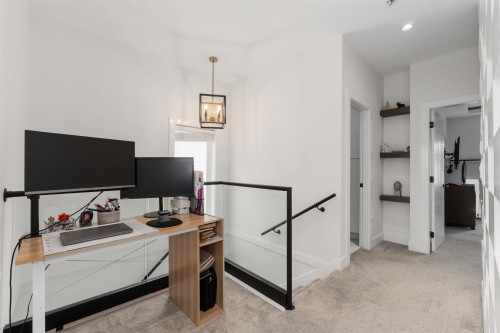 7065 194A Street, Surrey, BC 