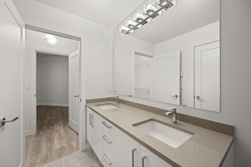 513-20829 77A Avenue, Langley, BC 