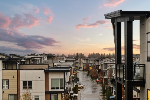 513-20829 77A Avenue, Langley, BC 