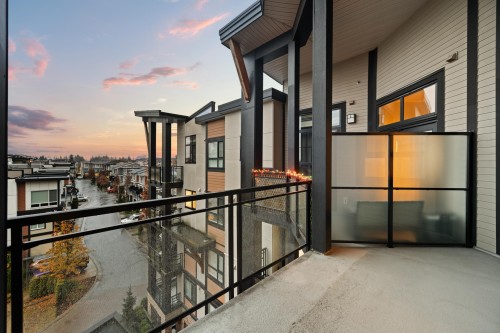 513-20829 77A Avenue, Langley, BC 