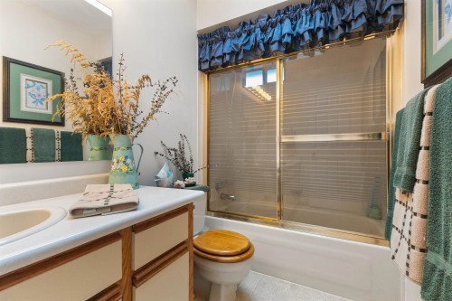 34825 Cassiar Court, Abbotsford, BC 