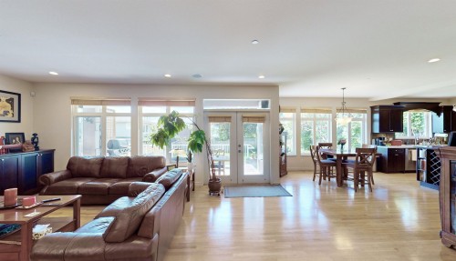 15974 Buena Vista Avenue, White Rock, BC 