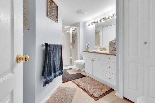 18239 68 Avenue, Surrey, BC 