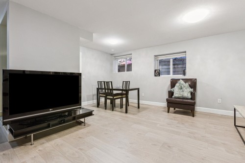 19358 73B Avenue, Surrey, BC 