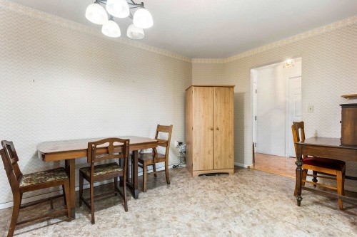 202-33233 E Bourquin Crescent, Abbotsford, BC 