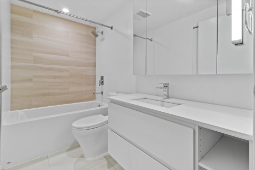 3412-13615 Fraser Highway, Surrey, BC 