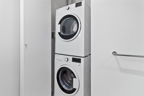 3412-13615 Fraser Highway, Surrey, BC 