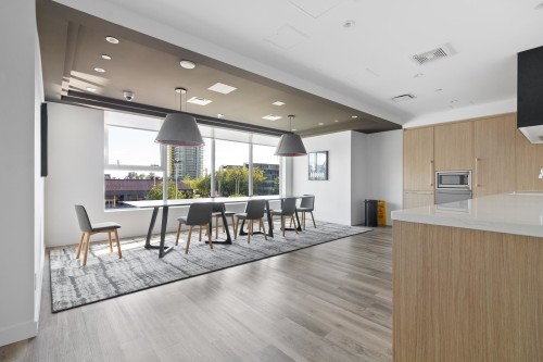 3412-13615 Fraser Highway, Surrey, BC 