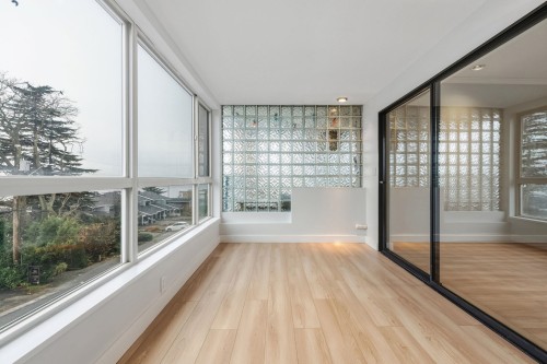 204-15176 Buena Vista Avenue, White Rock, BC 