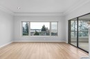 204-15176 Buena Vista Avenue, White Rock, BC 