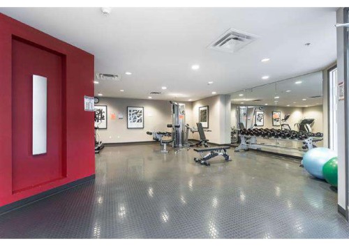 205-2940 King George Boulevard, Surrey, BC 