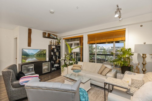 320-32445 Simon Avenue  Abbotsford, BC V2T 0G7