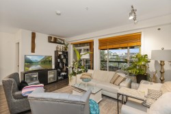 320-32445 Simon Avenue  Abbotsford, BC V2T 0G7