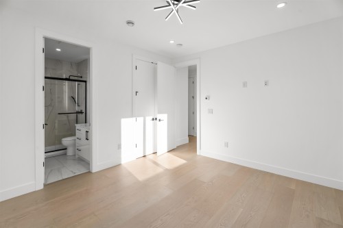 18446 68A Avenue, Surrey, BC 