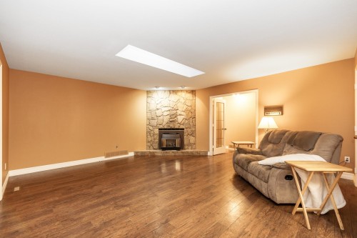 8728 213 Street, Langley, BC 