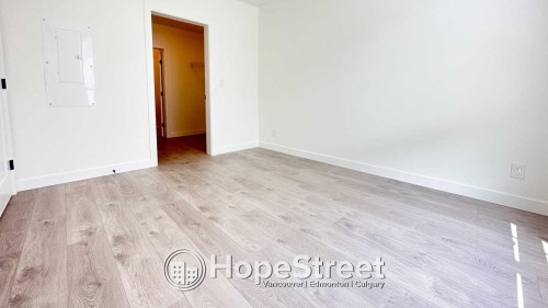 G406-8380 200A Street, Langley, BC 