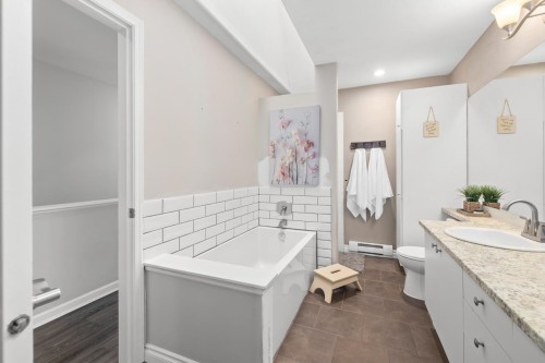 84-8930 Walnut Grove Drive, Langley, BC 