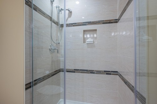 A503-8218 207A Street, Langley, BC 