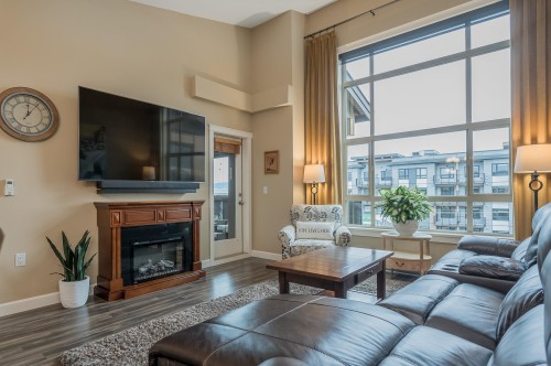 A503-8218 207A Street, Langley, BC 