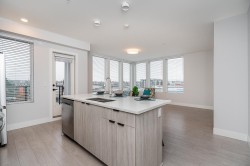 421-20360 Logan Avenue  Langley, BC V3A 0P5