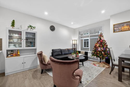 9-11267 133 Street  Surrey, BC V3R 0E3