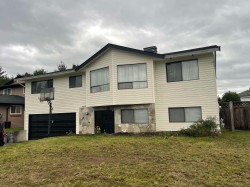7436 119a Street  Delta, BC V4C 7W6