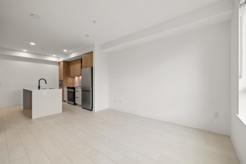 530-9456 134Th Street, Surrey, BC 