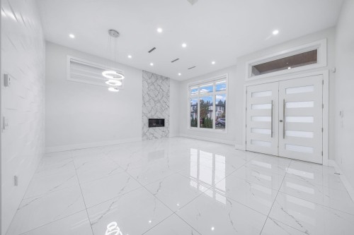 8665 154A Street, Surrey, BC 